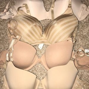 Lot of 4 size 36C nursing bras- like new